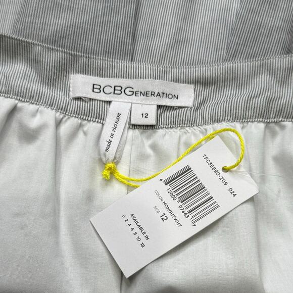 BCBG Generation Striped Button-Front Mini Skirt - Picture 4 of 8